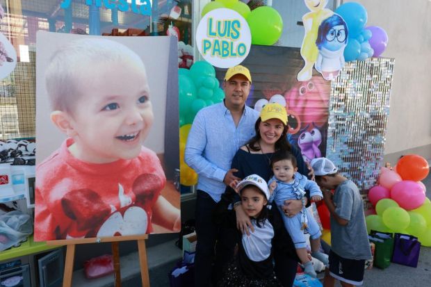Nayeli with her family