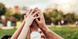 ¿Cómo puede servir el laico en la sociedad?