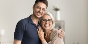 Padres e hijos adultos pueden fortalecer su relación