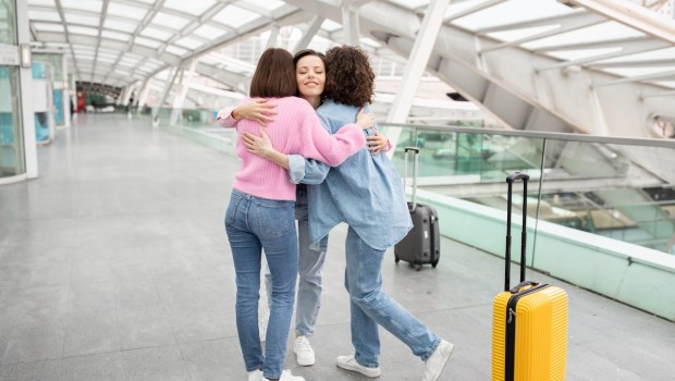 sisters-friends