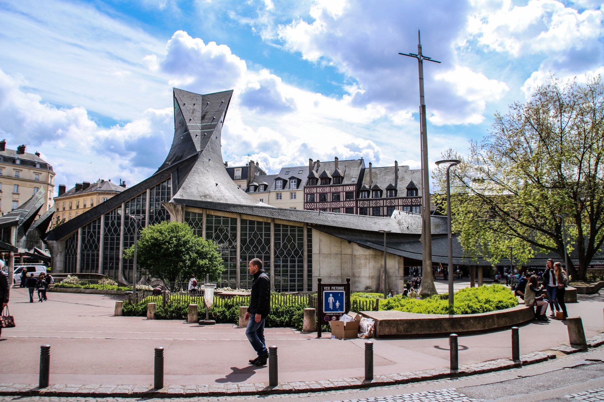SLIDE 8 - Where to go in France to know St. Joan of Arc