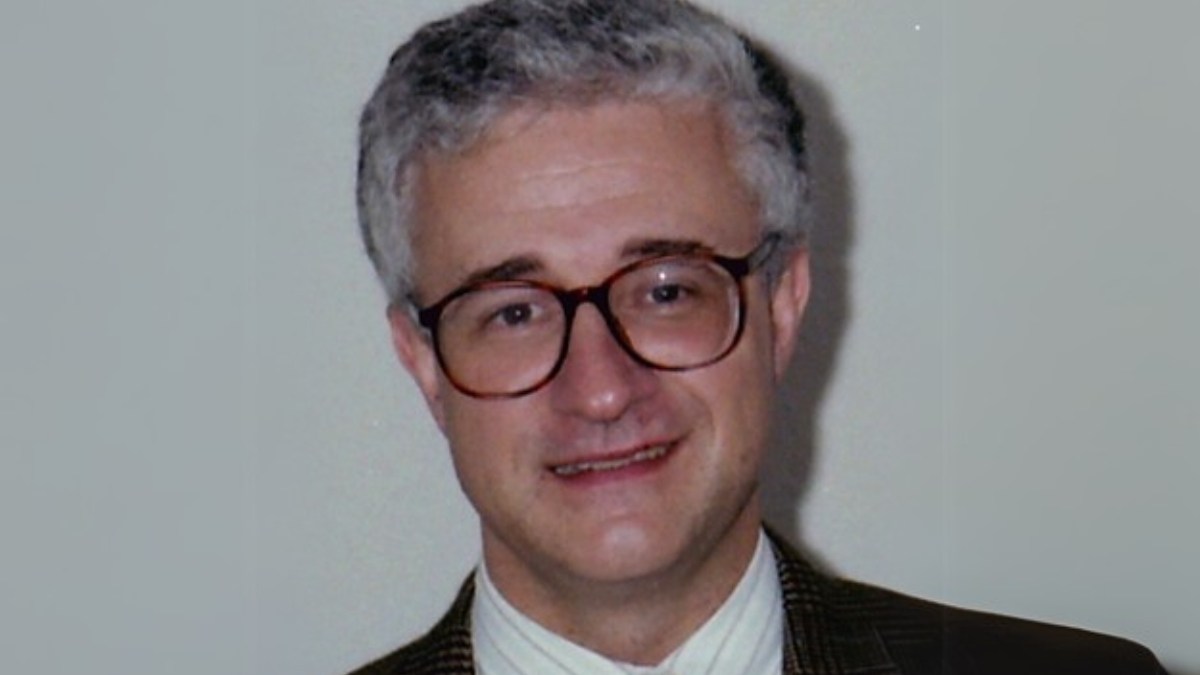 Profesor javier garcía de Jalón