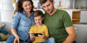 Guía de padres: usar YouTube de forma segura con sus hijos