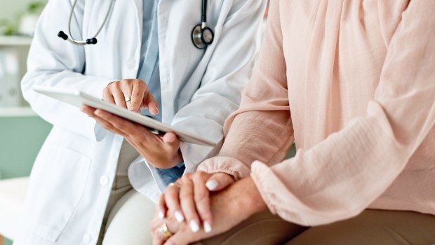 hospital-doctor-patient-