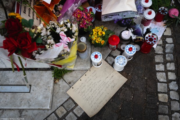 {"rendered":"Las muestras de afecto al Papa que han tenido los fieles durante su hospitalizaci\u00f3n"}