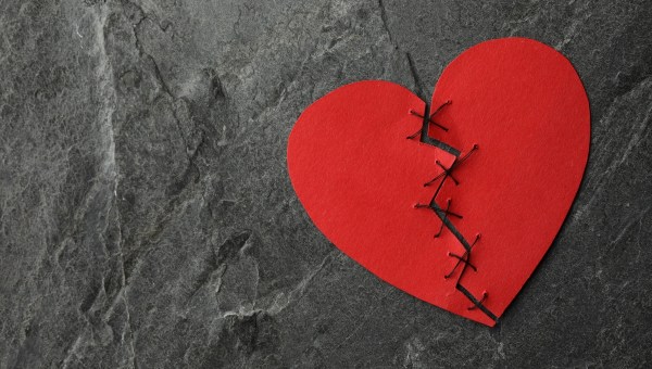 Corner Item Image - Una guía católica para sanar un corazón roto