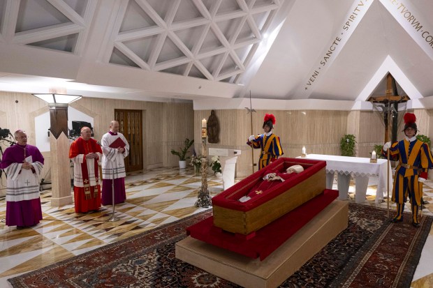 Pope-Francis-in-his-open-coffin-in-The-Vatican