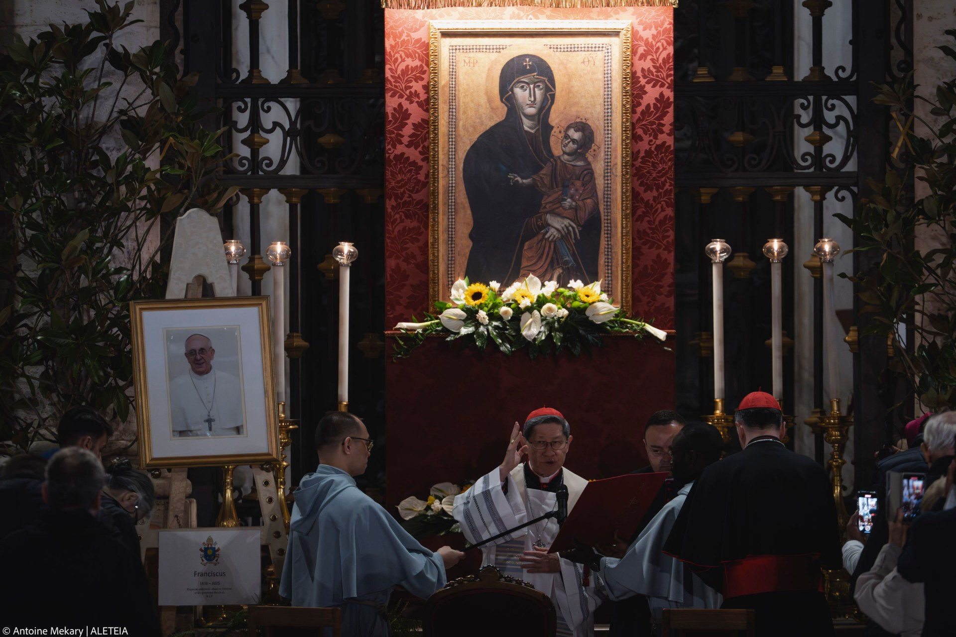 POPE FRANCIS ROSARY PRAYER SANTA MARIA MAGGIORE