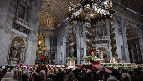 Corner Item Image - Vigilia Pascual: Cristo es el “punto de inflexión definitivo para la humanidad”, proclama el Papa