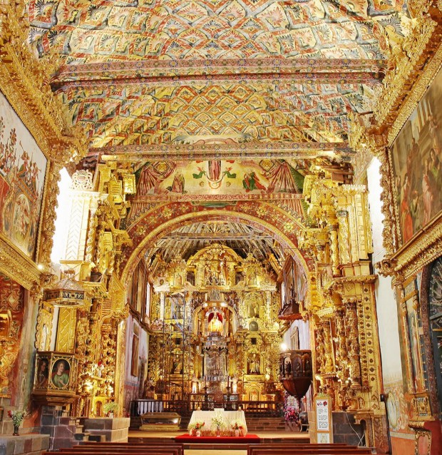 Iglesia de san Pedro en Andahuaylillas, la Capilla Sixtina del Perú