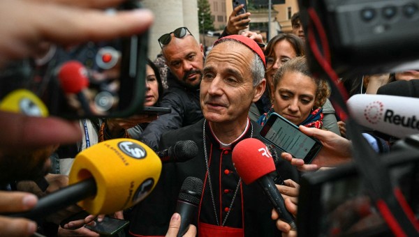 Corner Item Image - Entre rumores verdaderos y falsos, Roma bulle de emoción a pocas horas del cónclave
