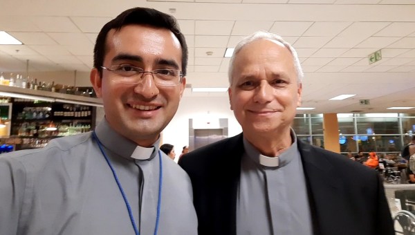 Corner Item Image - ¿Quién es el padre Edgar Rimaycuna, el hombre de confianza del Papa León XIV?