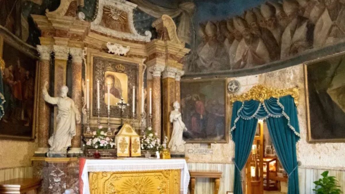 Marian-Shrine-of-the-Hodegetria-.jpg