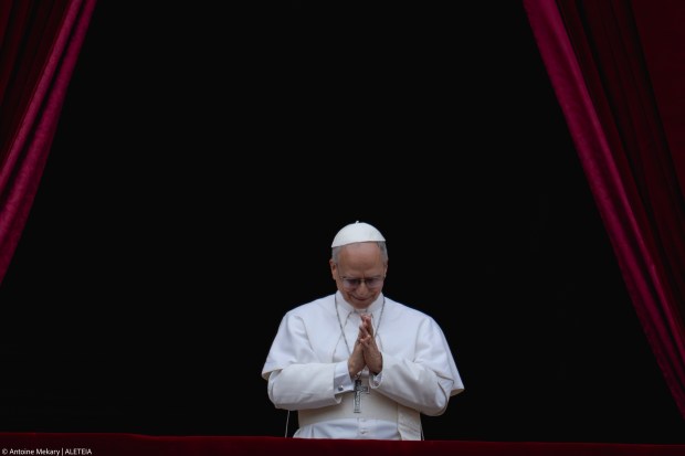 {"rendered":"El Papa Le\u00f3n XIV realiza su primera meditaci\u00f3n del Regina Caeli en San Pedro"}