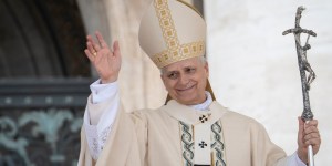 En Roma, cristianos de todo el mundo rodearon a su nuevo Papa