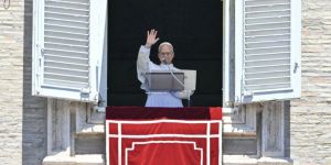 Dios &#8220;no se avergüenza&#8221; de las fragilidades humanas, asegura León XIV en el Regina Caeli