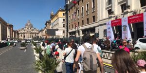 Las familias inician su Jubileo en la soleada Roma