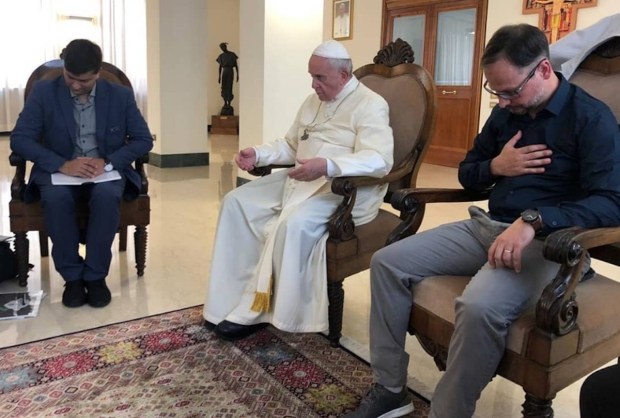 Andrés Castillo, Renova + con el papa francisco
