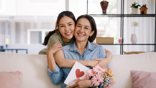 Corner Item Image - Lo que aprendimos de nuestra mamá (y ahora entendemos) 