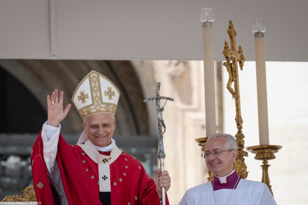 {"rendered":"Im\u00e1genes de la Misa de Pentecost\u00e9s en el Vaticano"}