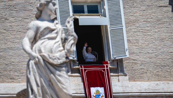pope-leo-xiv-angelus-saints-peter-paul-feast-pallium-vatican