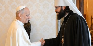 Video del Papa: “Que las religiones sean fermento de unidad en un mundo fragmentado”