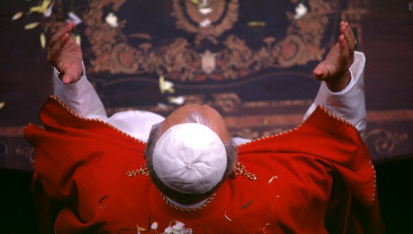 Saragozza, Spain - 1982 Photos from book "John Paul II, Portrait of a Pontiff".