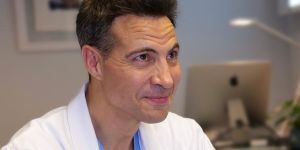 Doctor comparte eficaz técnica para convertir el trabajo en oración 