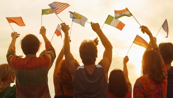Corner Item Image - La visión de san Juan Pablo II sobre el nacionalismo y patriotismo