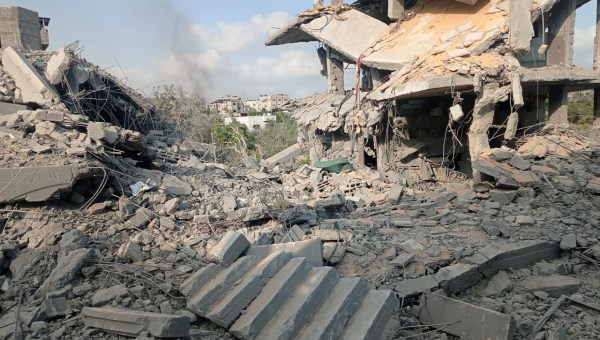 Corner Item Image - El Papa expresa su compasión por las víctimas de las guerras y del tifón en Filipinas