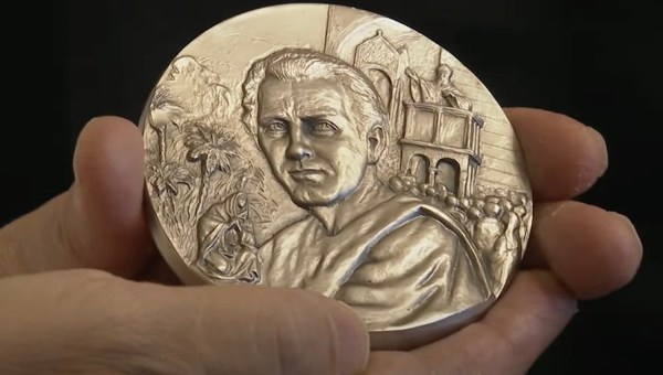 Augustine-medal-Leo