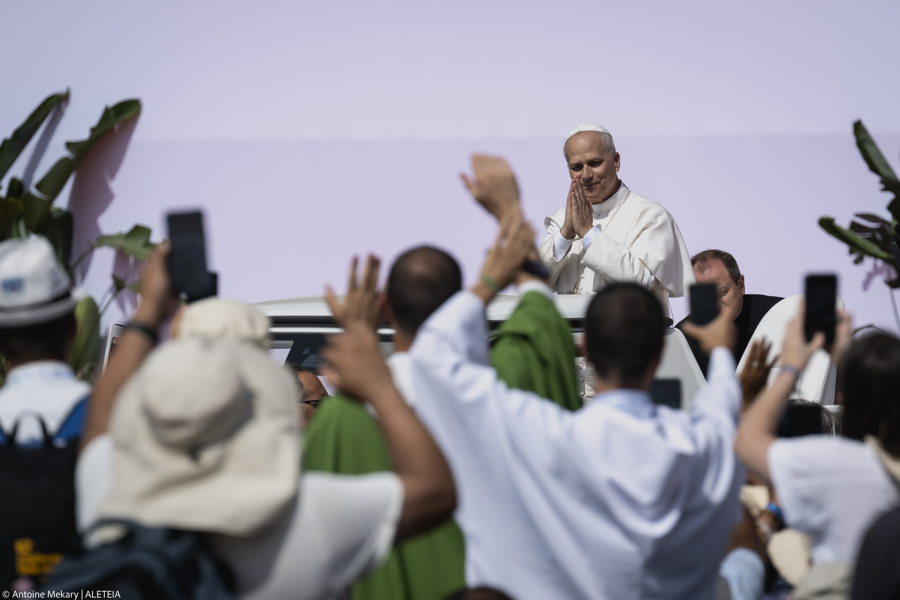 {"rendered":"El Papa celebra Misa con m\u00e1s de un mill\u00f3n de j\u00f3venes"}