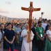 En Tor Vergata, los jóvenes católicos se vuelven hacia Dios detrás de su Papa