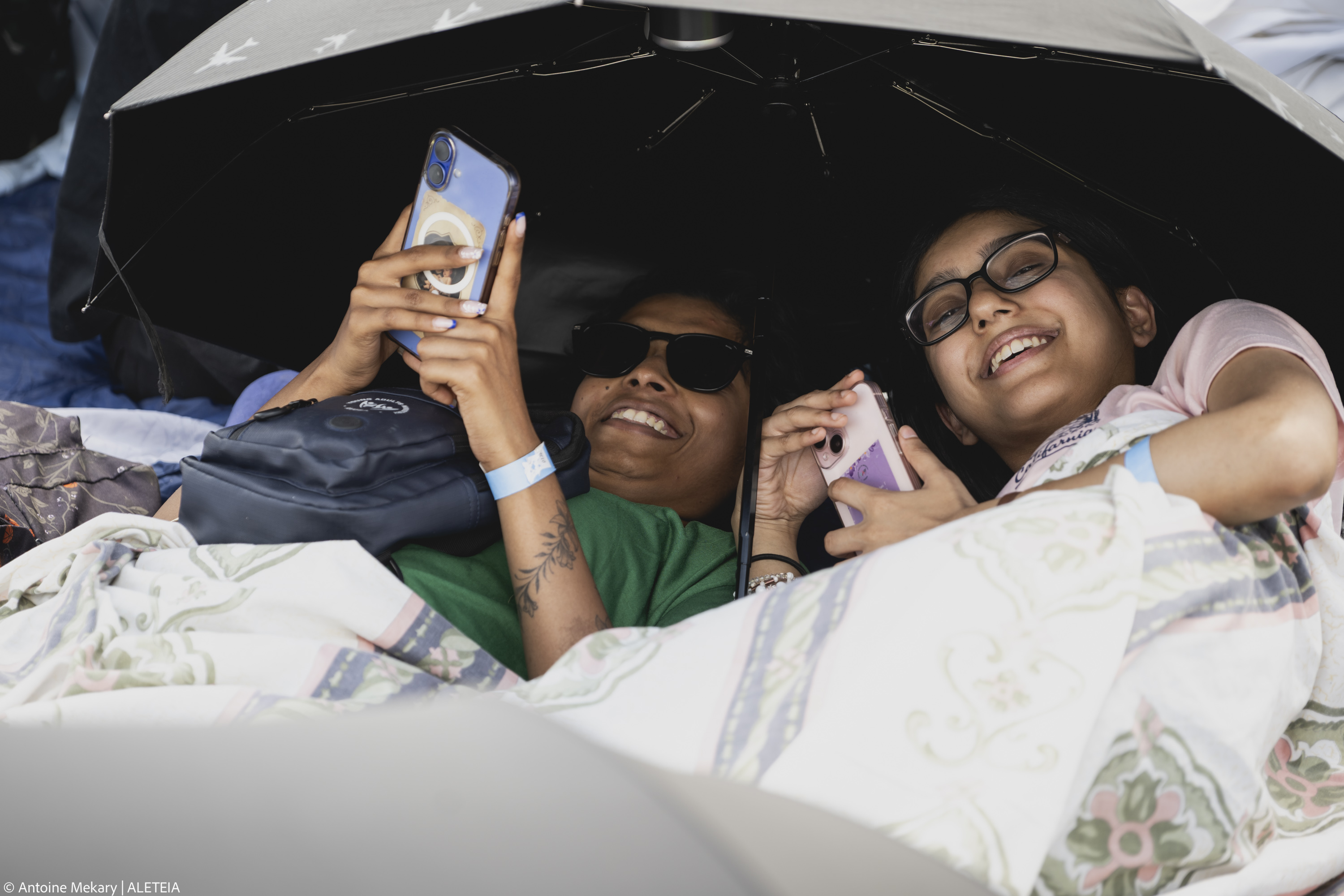 {"rendered":"Tor vergata: 300.000 j\u00f3venes en Tor Vergata para la vigilia con el Papa"}