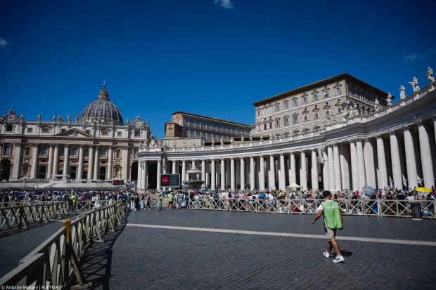 apostolic-palace-the-official-residence-of-the-pope-in-vatican-city