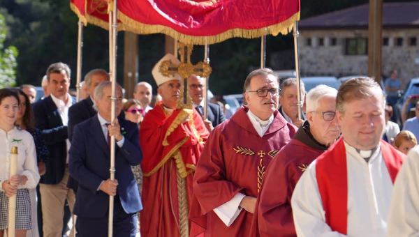 Tres mexicanos harán posible que la orden franciscana continúe custodiando el Lignum Crucis en Santo Toribio de Liébana