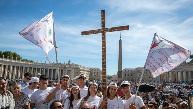 youthpilgrimage-jubilee2025-cross