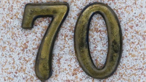 número 70 en la biblia, que significa