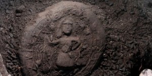 Teólogo experto analiza hallazgo de pan de comunión con 1300 años de antigüedad