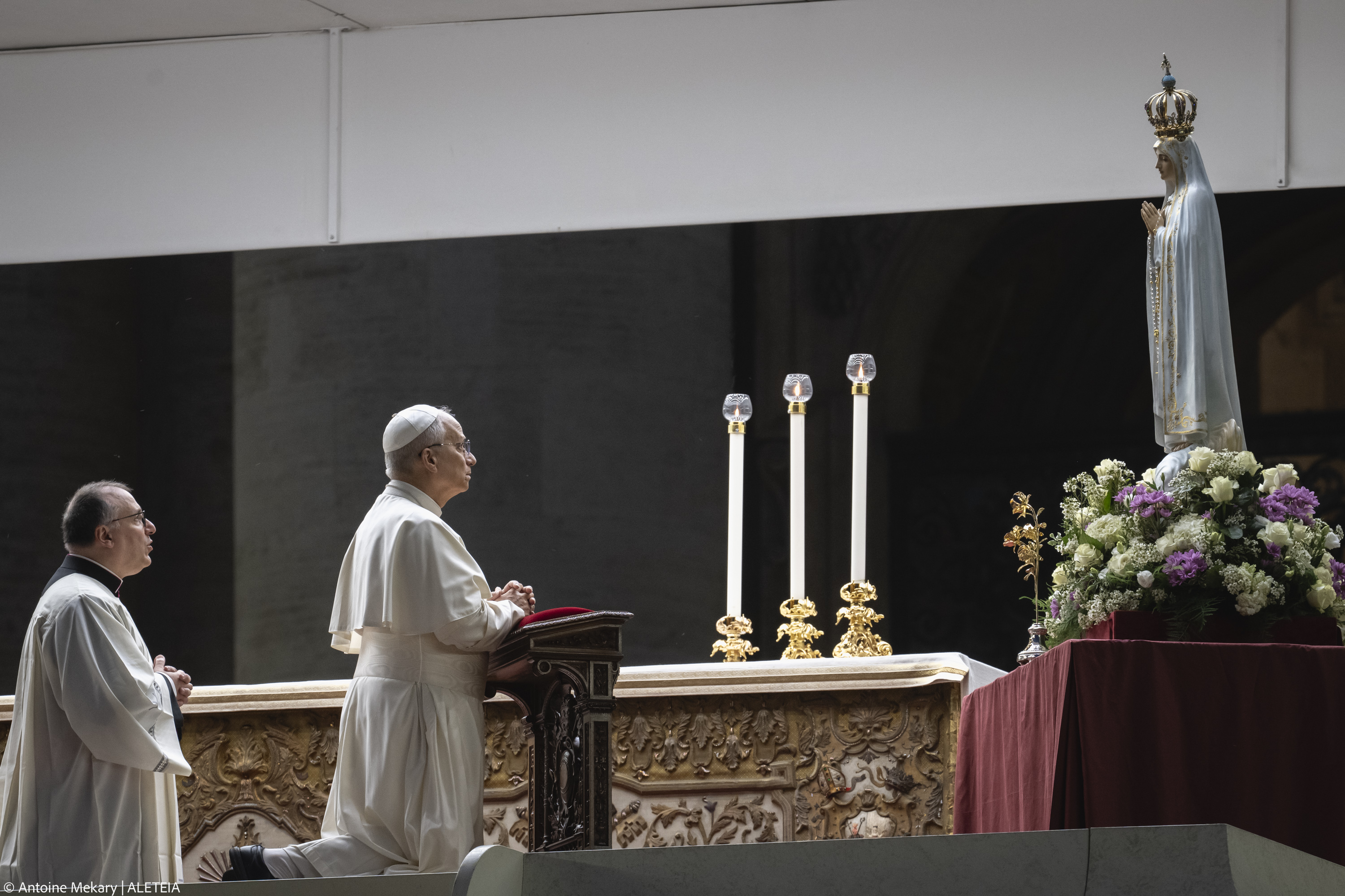 {"rendered":"El Rosario por la paz  del Papa Le\u00f3n XIV"}