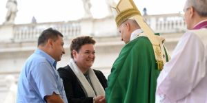 La Iglesia, la buena samaritana con el migrante 