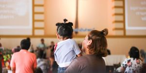 Bendecir a todos es importante para la salud espiritual