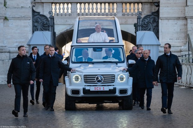 {"rendered":"El Papa alent\u00f3 “la valent\u00eda de vivir y generar vida”"}