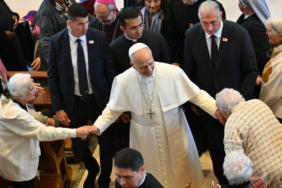 pope-leo-xiv-little-sisters-of-the-poor-home-for-the-elderly-istanbul-afp