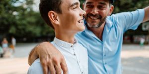 Escuchar a un hijo adolescente con el corazón