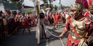 Más que patrimonio: el Vía Crucis de Iztapalapa y la fe que camina con Cristo