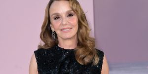 La estrella de “Emily en Paris” y la Virgen María