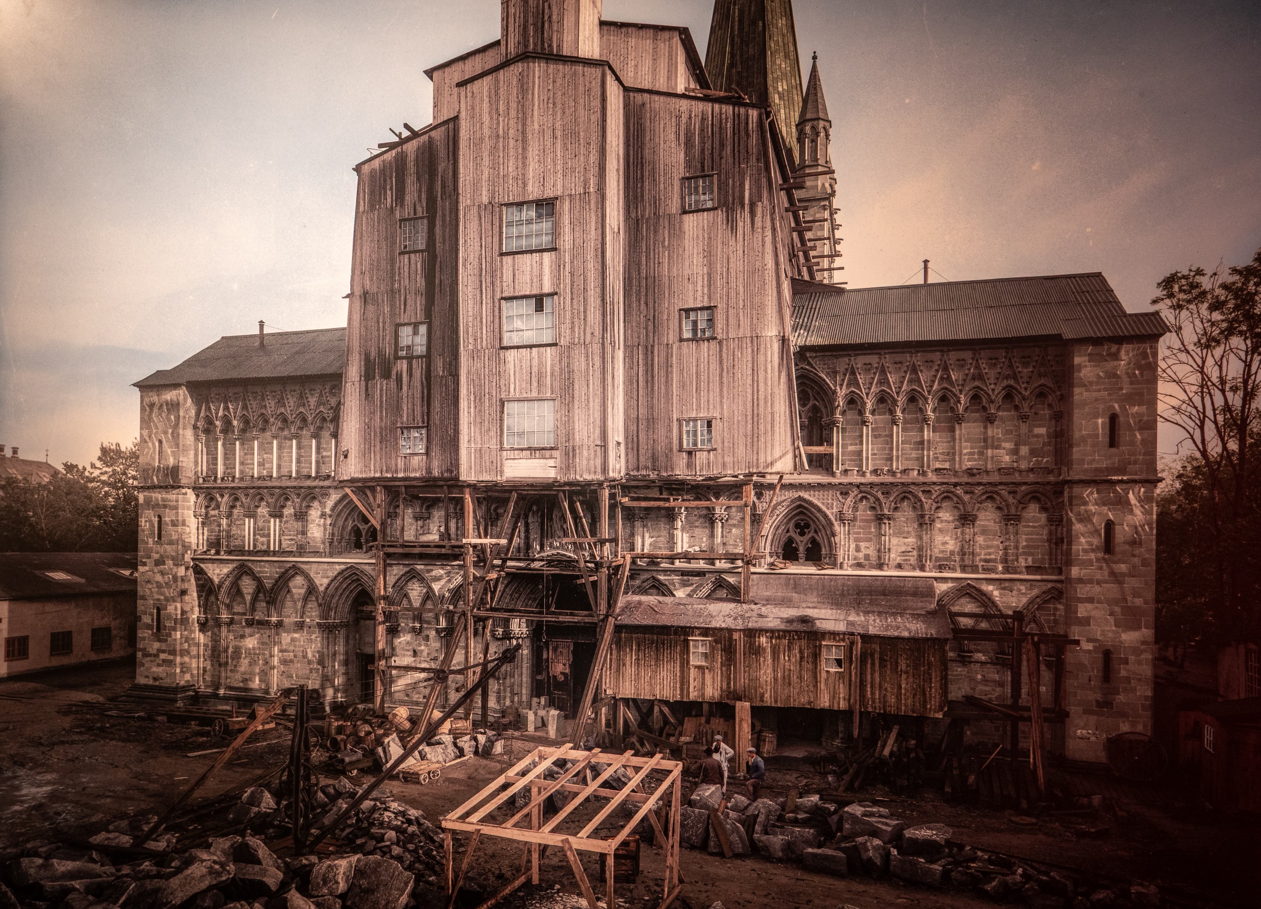 {"rendered":"La catedral g\u00f3tica medieval m\u00e1s septentrional"}