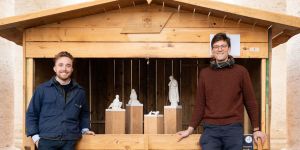 En Roma, dos jóvenes escultores franceses exponen su belén