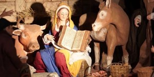 (IMÁGENES) El primer nacimiento de Notre Dame desde el incendio